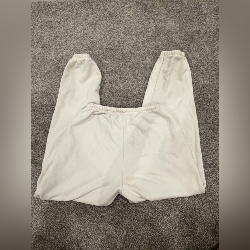 Brandy Melville Cream Sweatpants - Picture 3 of 6